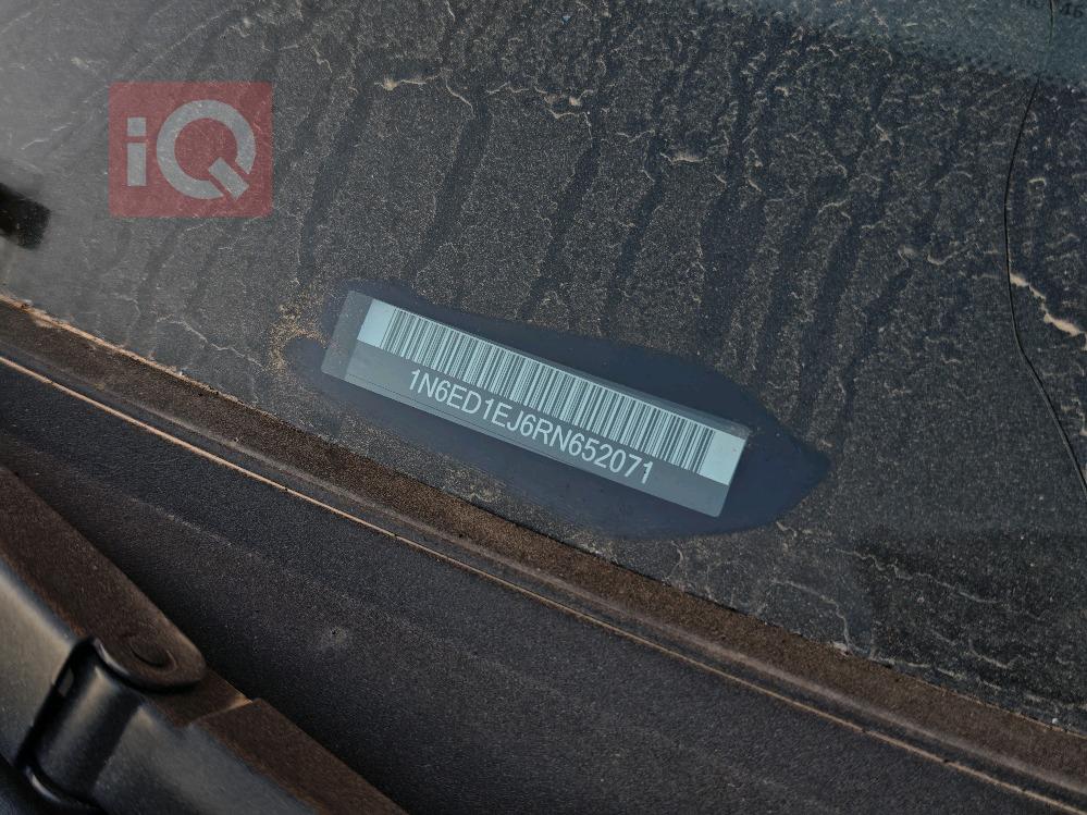 نيسان فرونتر